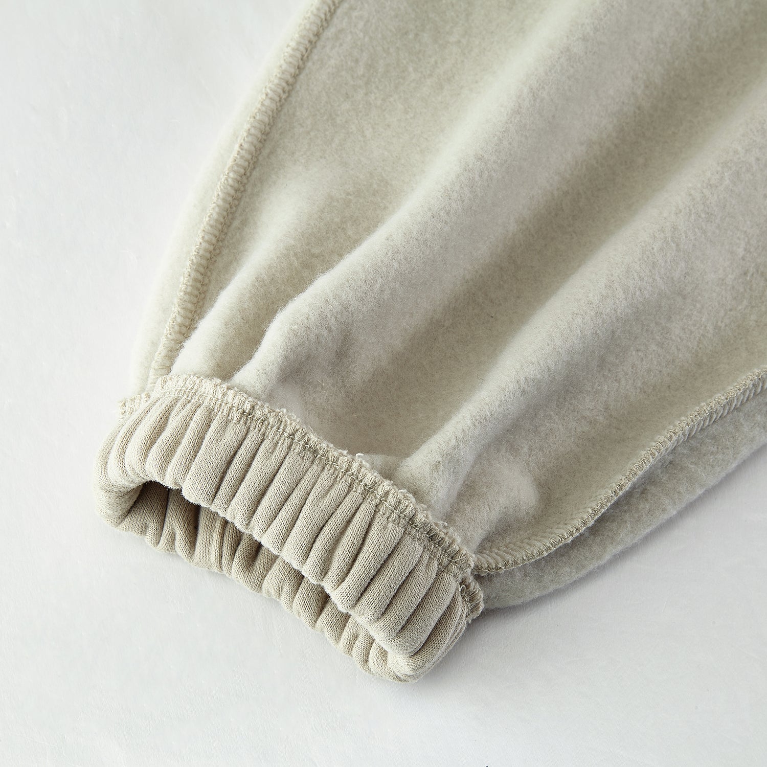 DUFFLE UNIVERSITY Fleece Joggers